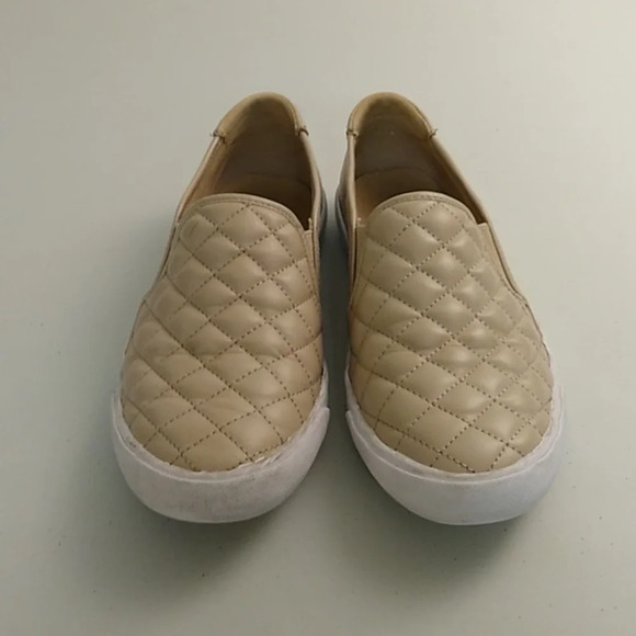 Guess Tan Quilted/Slip-on/Tennis Shoes/Casual Loafer - Picture 3 of 10